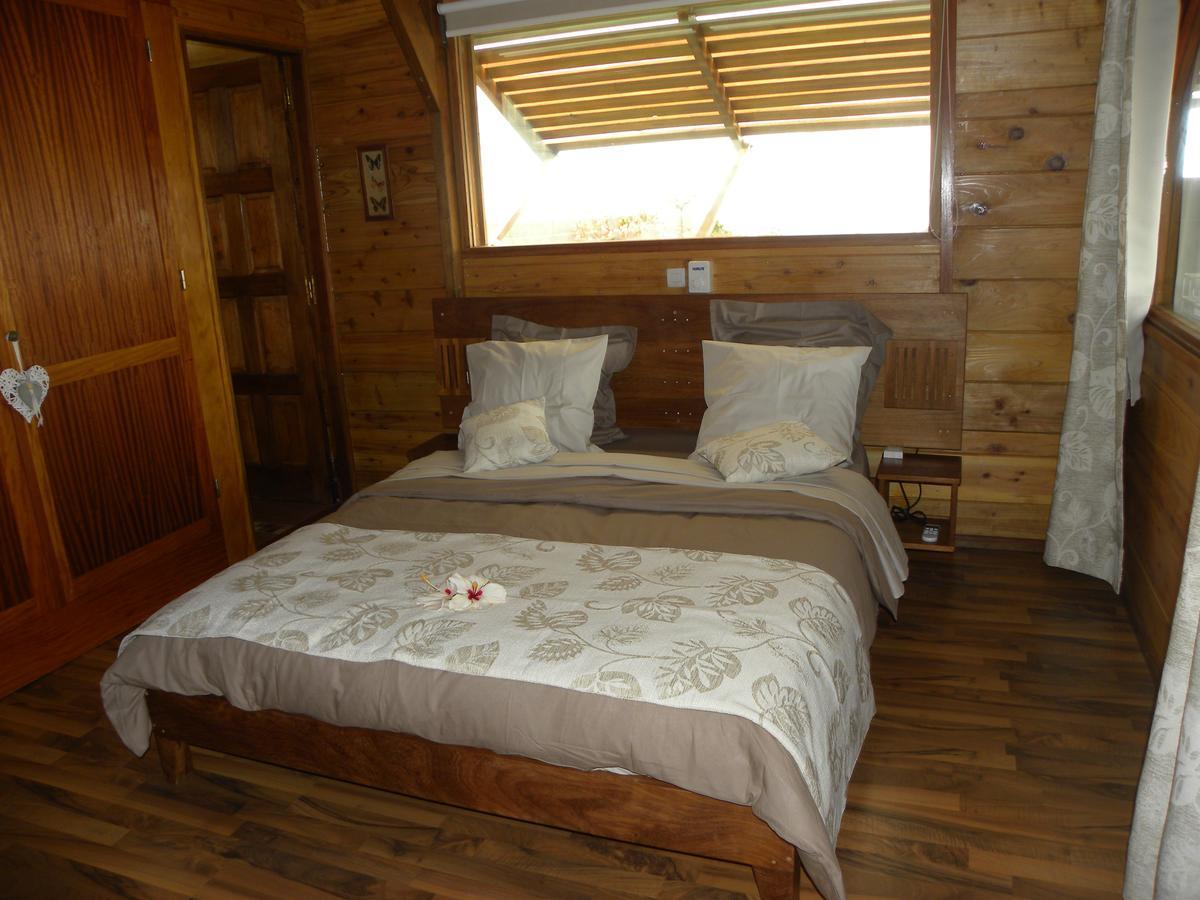Le Chalet - Destination St-Leu Saint-Leu Ruang foto